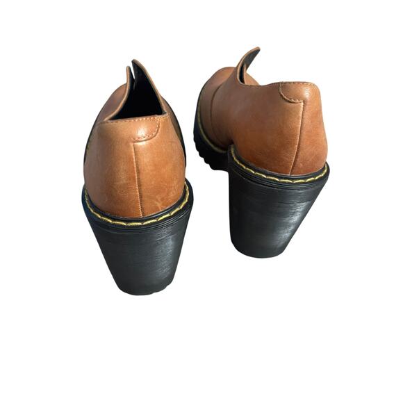 Dr. Martens Cordelia Tan Brown Leather Gusset Slip On Shoe- Sz 6 - Picture 3 of 9